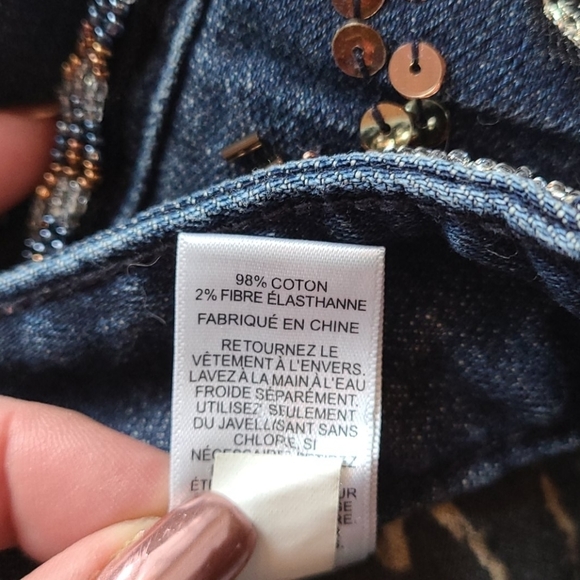 Express Jean Shorts with Embellishments Size 4 - Picture 7 of 8